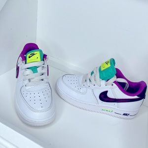 Nike Air Force 1 White/Vivid Purple/Light Menta/Black size 12c